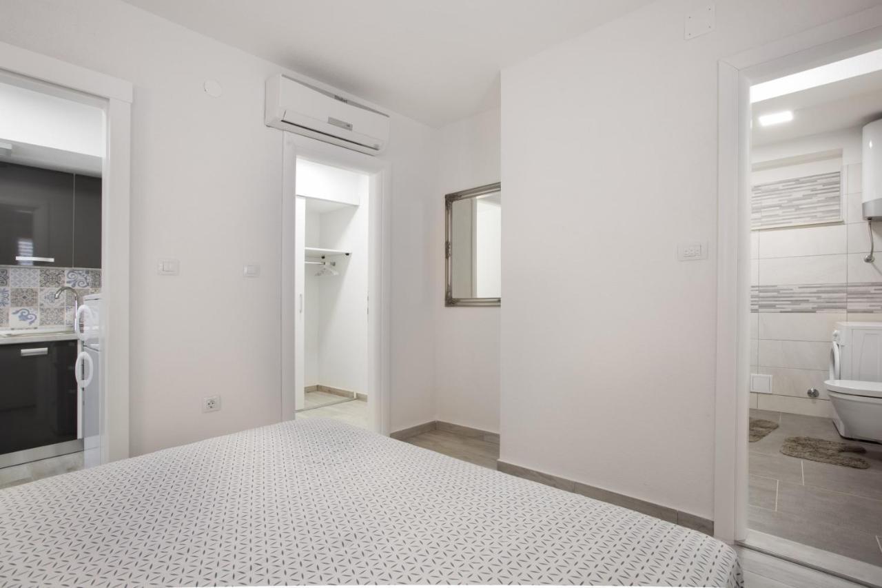 Serious Job Apartment Dubrovnik Exteriör bild